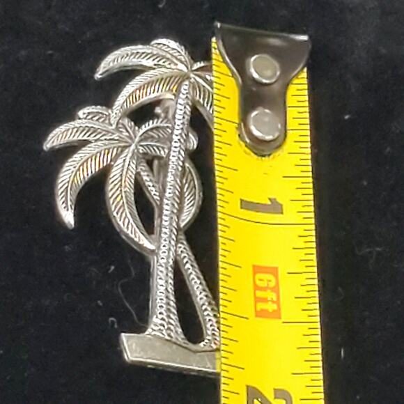 Silver Tone Palm Tree Brooch Pin 1.75" Tropical Coconut Girl - Picture 3 of 3